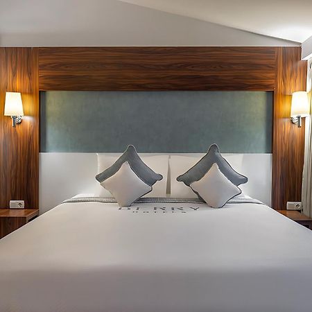 Berry Blue Hotels Side Bagian luar foto