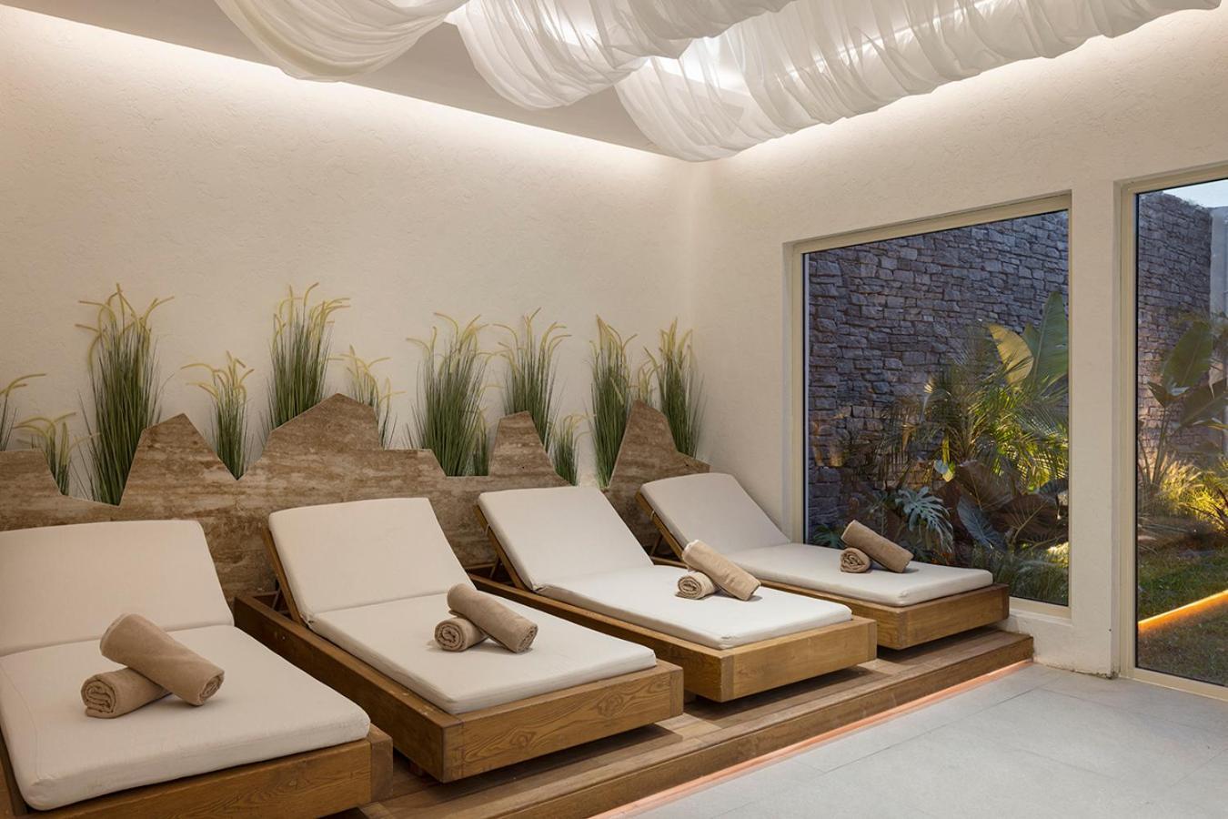 Berry Blue Hotels Side Bagian luar foto