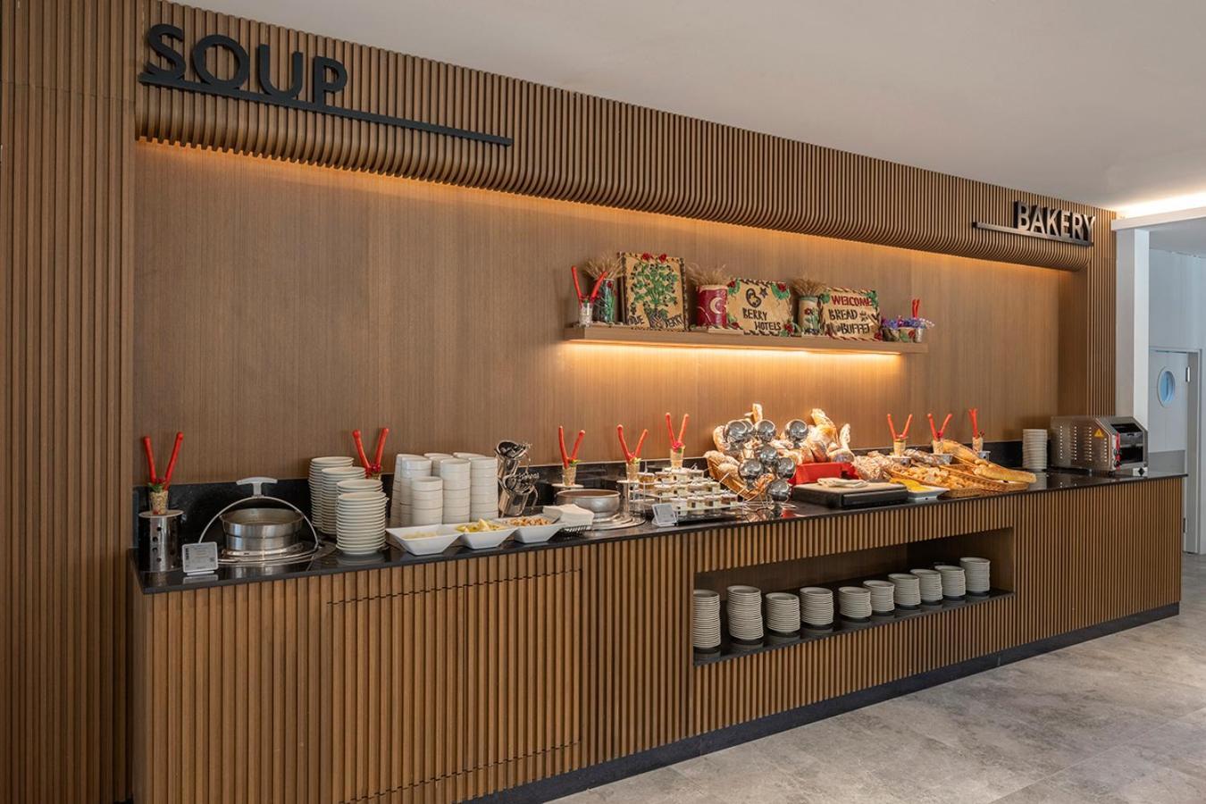 Berry Blue Hotels Side Bagian luar foto